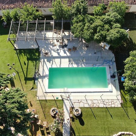 Casa Rural Palacio Conde De Aldana Con Piscina Entre Encinares Y Dehesas Terradillos Extérieur photo