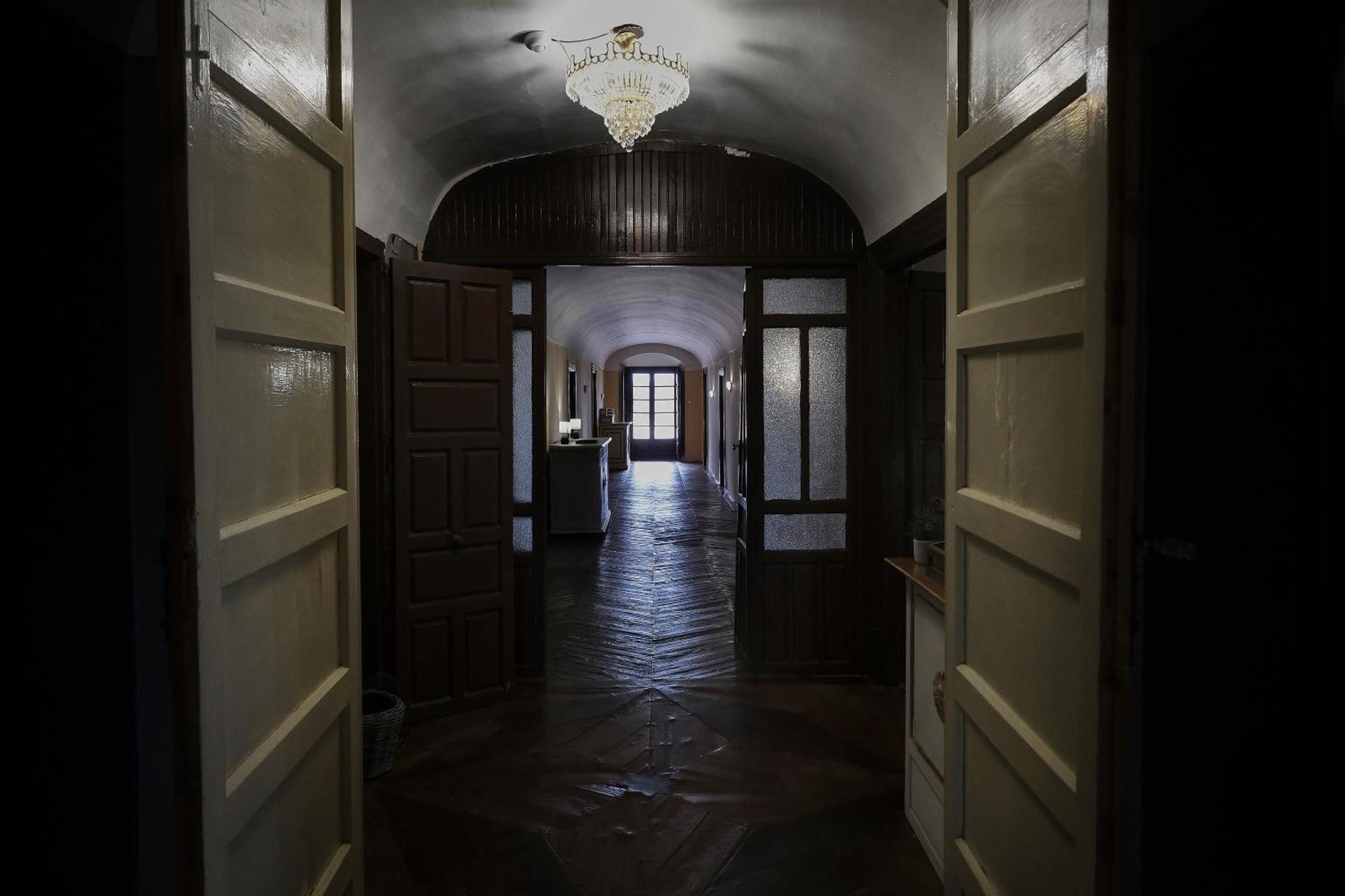 Casa Rural Palacio Conde De Aldana Con Piscina Entre Encinares Y Dehesas Terradillos Extérieur photo