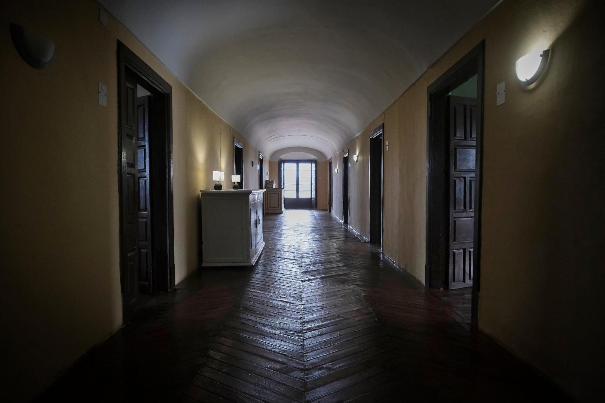 Casa Rural Palacio Conde De Aldana Con Piscina Entre Encinares Y Dehesas Terradillos Extérieur photo