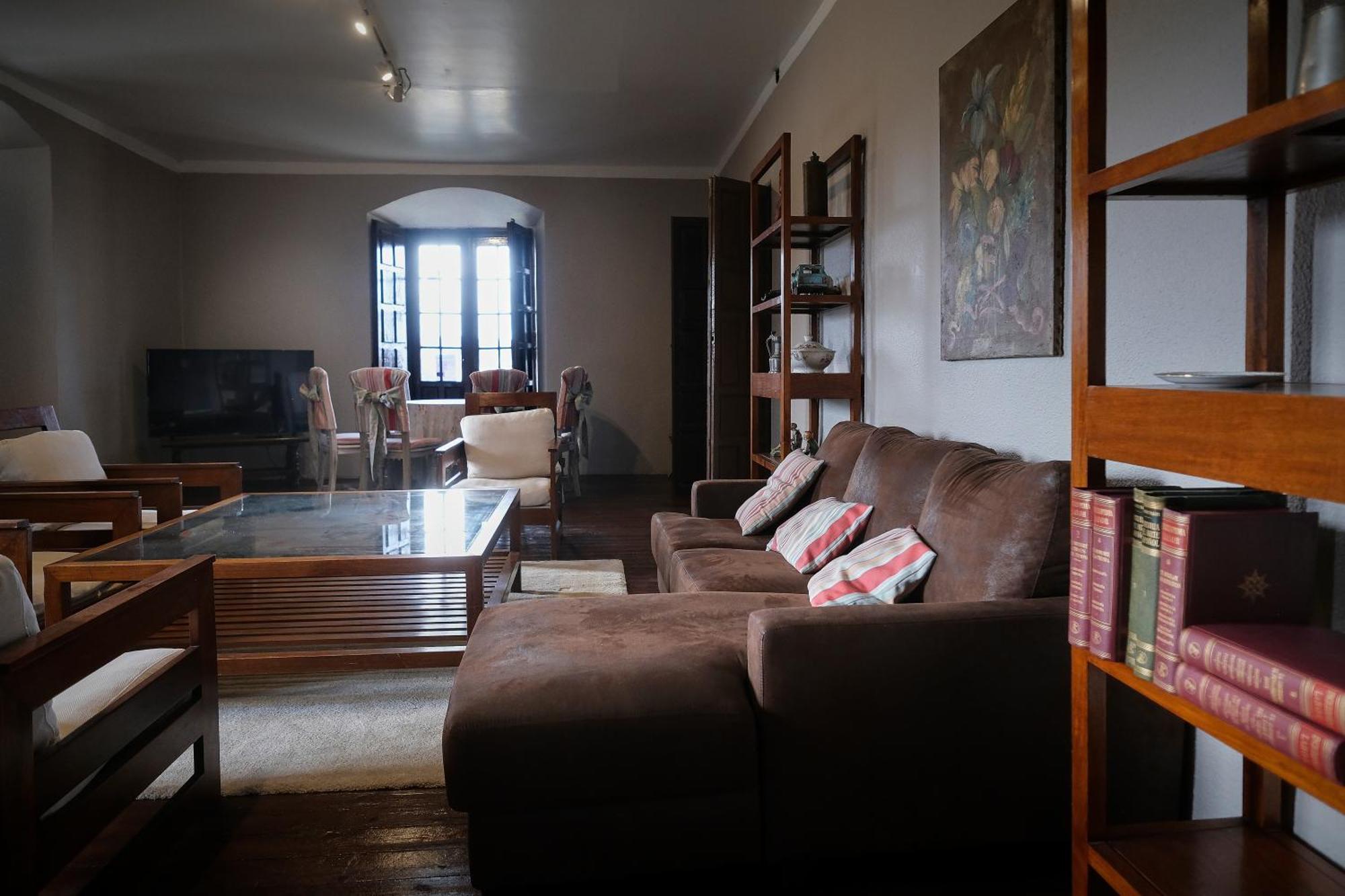 Casa Rural Palacio Conde De Aldana Con Piscina Entre Encinares Y Dehesas Terradillos Extérieur photo