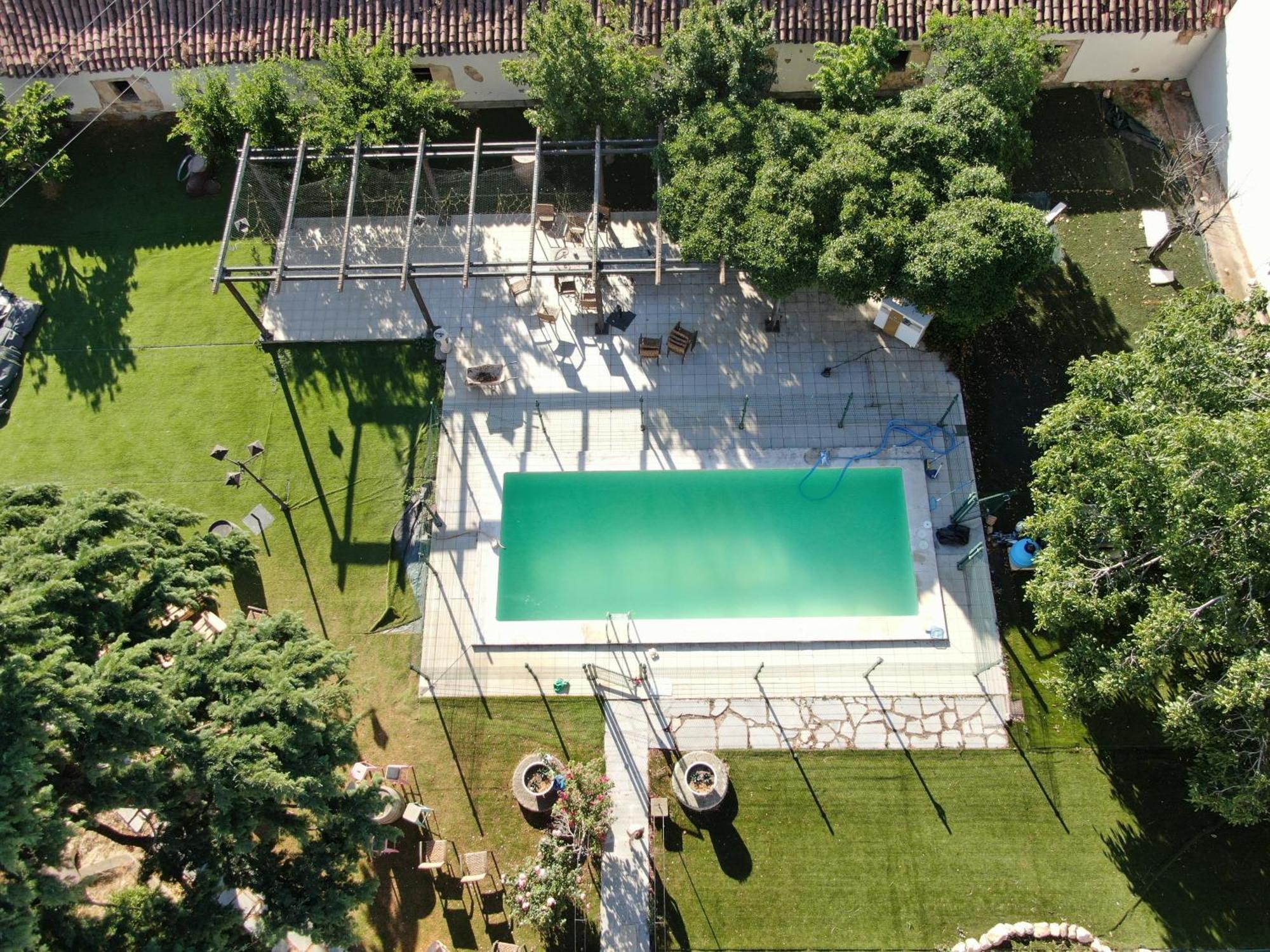 Casa Rural Palacio Conde De Aldana Con Piscina Entre Encinares Y Dehesas Terradillos Extérieur photo