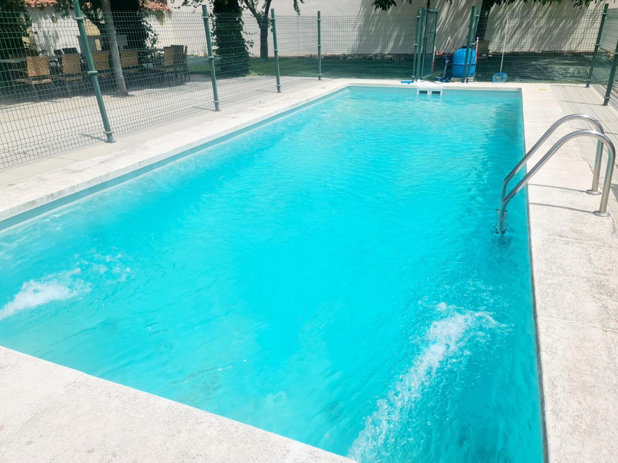 Casa Rural Palacio Conde De Aldana Con Piscina Entre Encinares Y Dehesas Terradillos Extérieur photo